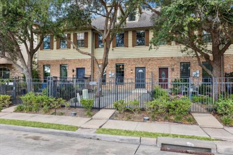 9026 Lakes At 610 Drive Houston TX 77054