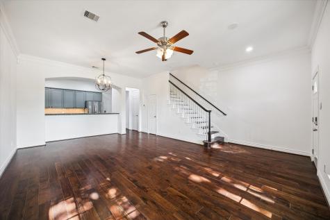 9026 Lakes At 610 Drive Houston TX 77054