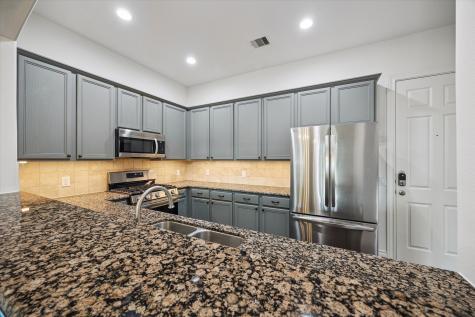 9026 Lakes At 610 Drive Houston TX 77054