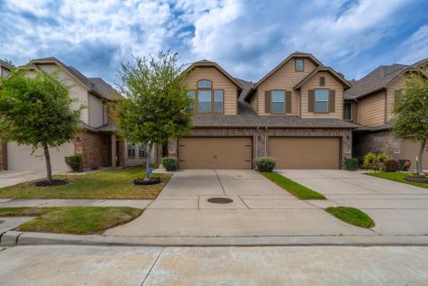 8239 Hawthorn Valley Lane Houston TX 77095