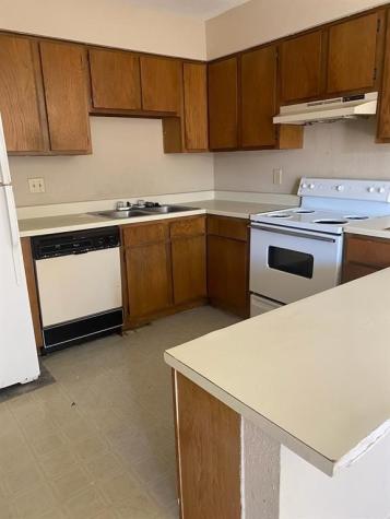 13480 S Thorntree Drive 1004 Houston TX 77015