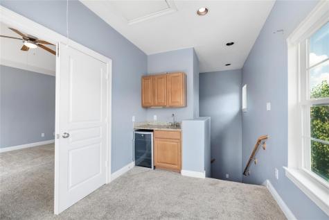 53 Versante Court Houston TX 77070