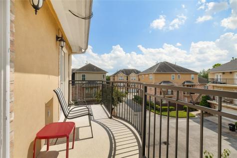 53 Versante Court Houston TX 77070