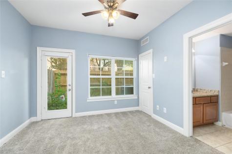 53 Versante Court Houston TX 77070