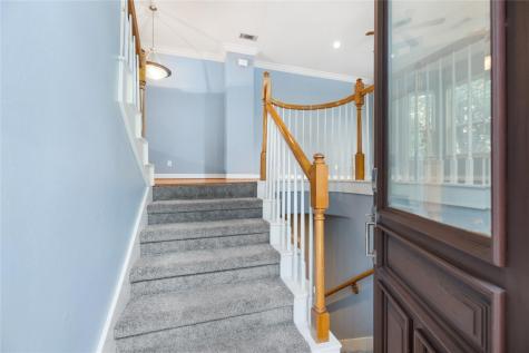 53 Versante Court Houston TX 77070
