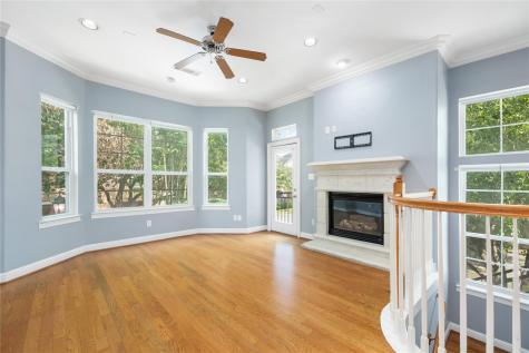 53 Versante Court Houston TX 77070