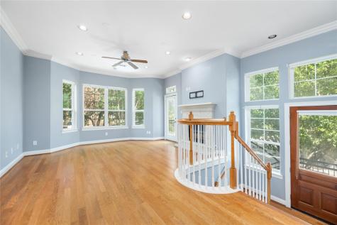 53 Versante Court Houston TX 77070