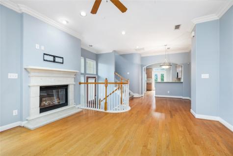53 Versante Court Houston TX 77070