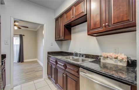 9707 Richmond Avenue 11 Houston TX 77042