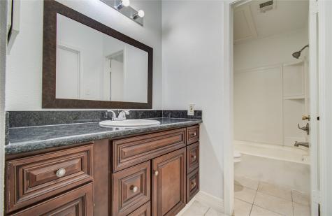 9707 Richmond Avenue 11 Houston TX 77042