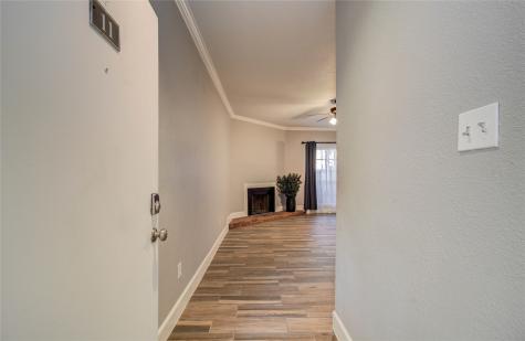 9707 Richmond Avenue 11 Houston TX 77042