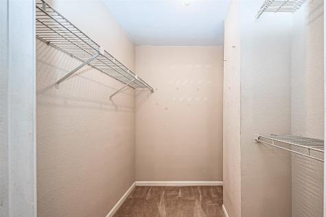 9850 Pagewood Lane 1207 Houston TX 77042