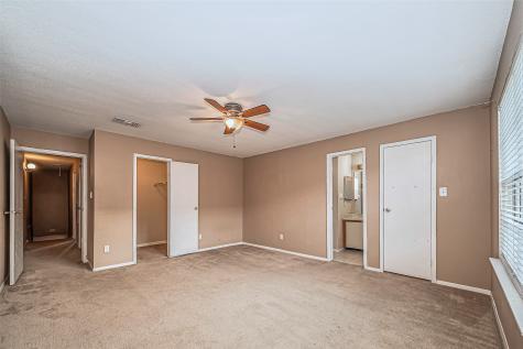 9850 Pagewood Lane 1207 Houston TX 77042