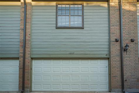 9850 Pagewood Lane 1207 Houston TX 77042