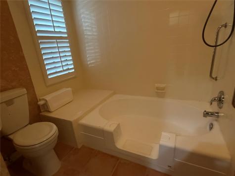 11711 Memorial Drive 203 Houston TX 77024