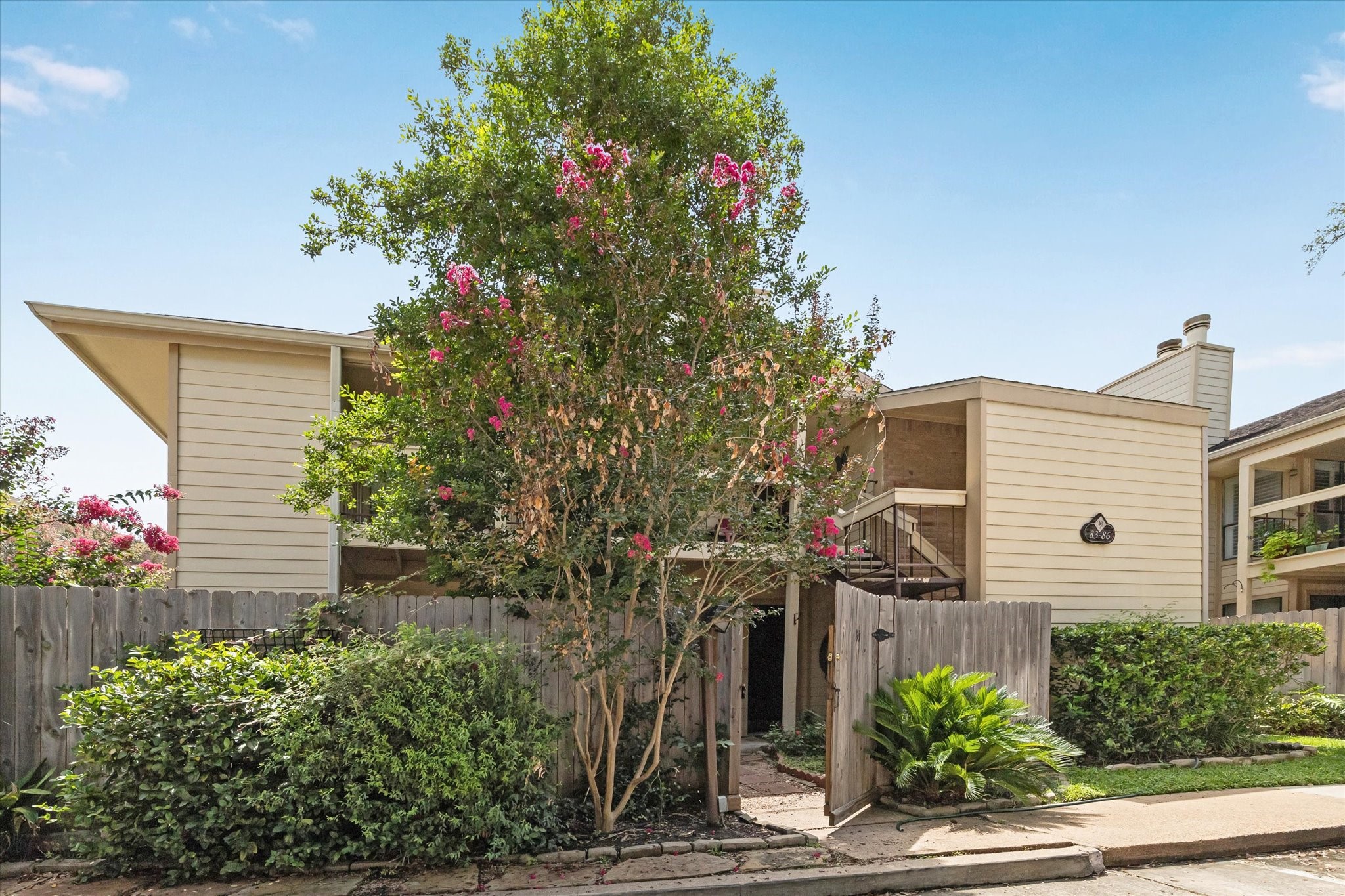 1881 Bering Drive 83 Houston TX 77057