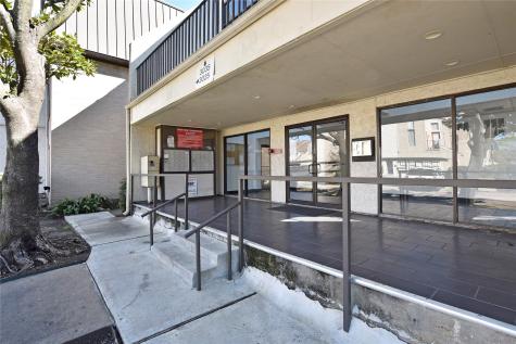3035 Walnut Bend Lane 15 Houston TX 77042