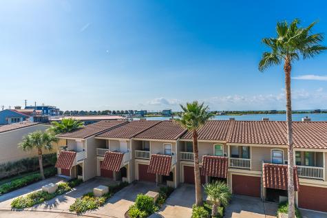 32 Dana Drive Galveston TX 77554