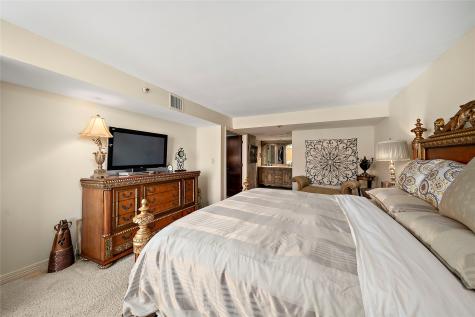 3525 Sage Road 1512 Houston TX 77056