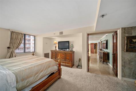 3525 Sage Road 1512 Houston TX 77056