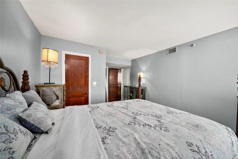 3525 Sage Road 1512 Houston TX 77056
