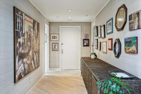 121 N Post Oak Lane 705 Houston TX 77024