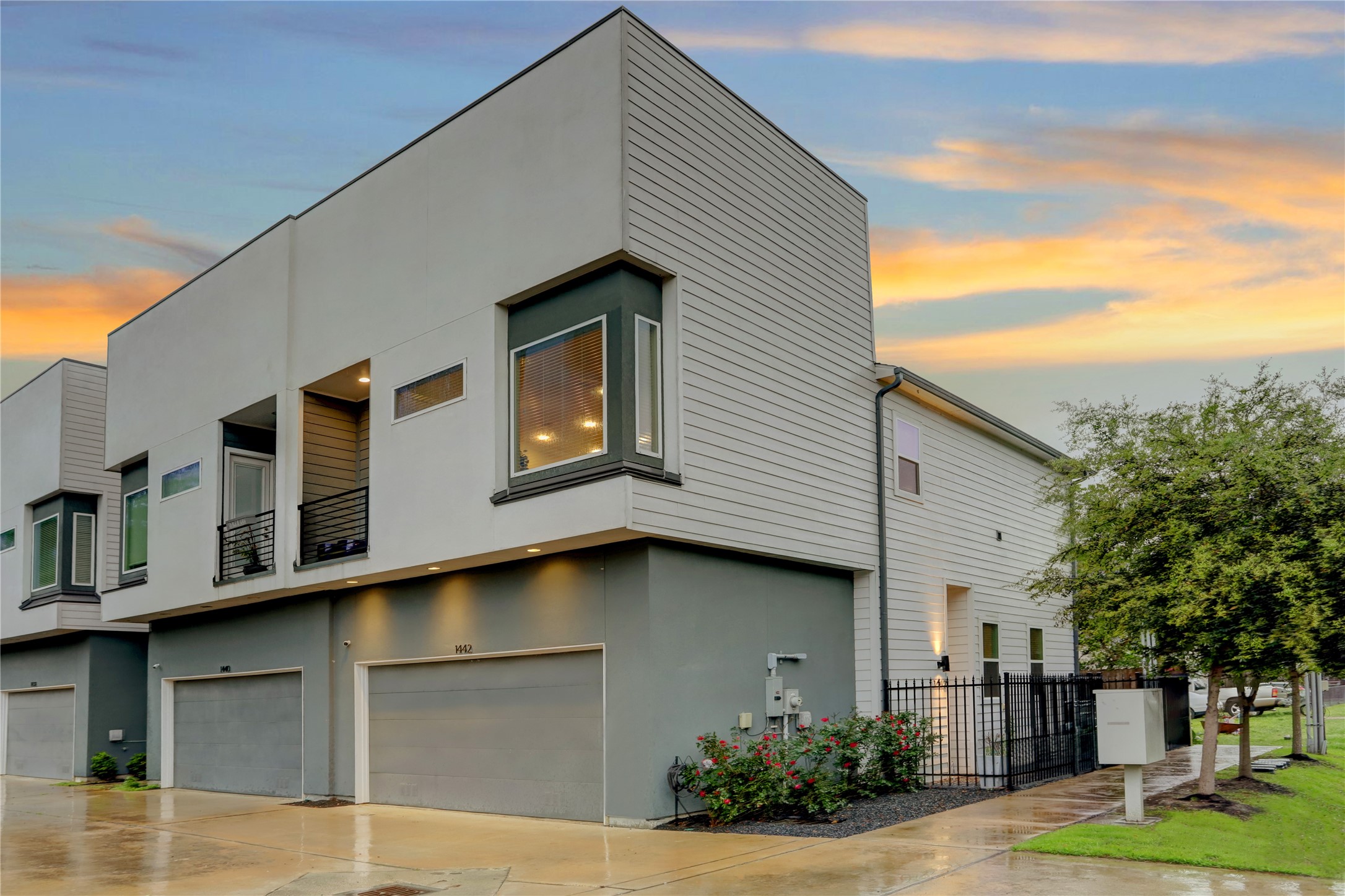 1442 W 25th Street Houston TX 77008