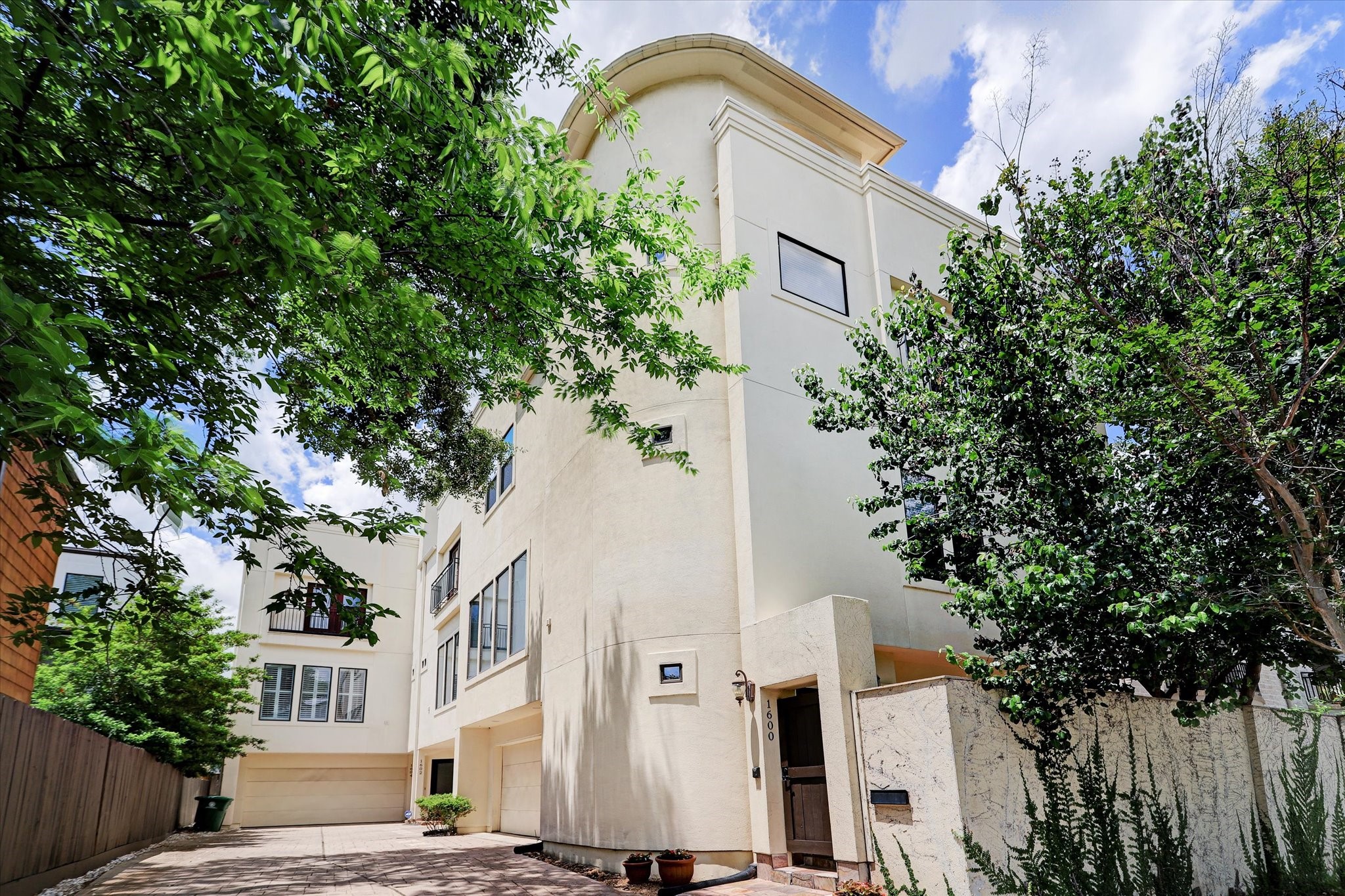 1600 Driscoll Street Houston TX 77019