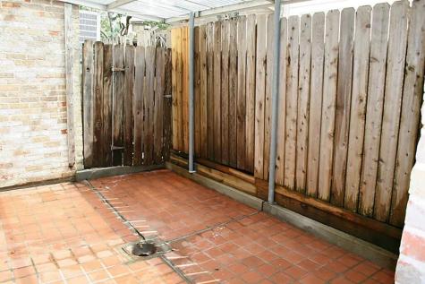 131 Phanturn Lane Bellaire TX 77401