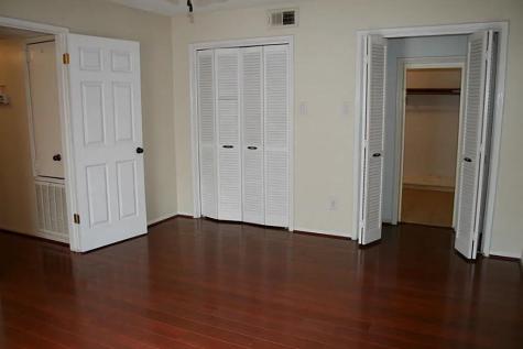 131 Phanturn Lane Bellaire TX 77401