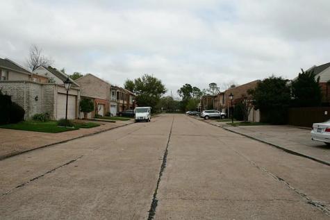 131 Phanturn Lane Bellaire TX 77401