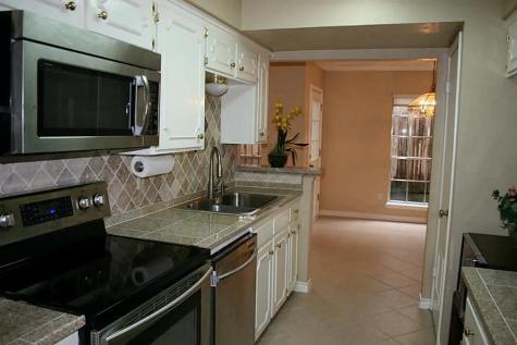 131 Phanturn Lane Bellaire TX 77401