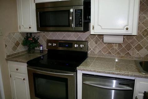 131 Phanturn Lane Bellaire TX 77401