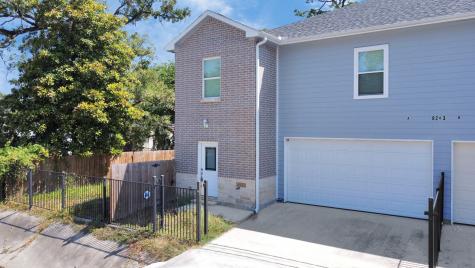 8203 Oak Knoll Lane A Houston TX 77028