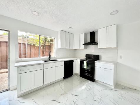 8522 Dairy View Lane Houston TX 77072