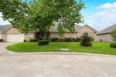 810 Apple Blossom Drive Pearland TX 77584