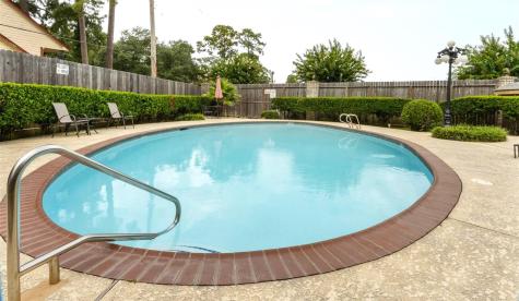 17591 Red Oak Drive Houston TX 77090