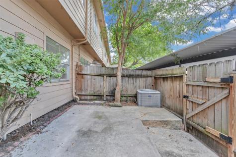 7700 Creekbend Drive 143 Houston TX 77071