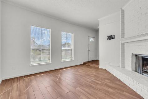 7700 Creekbend Drive 143 Houston TX 77071