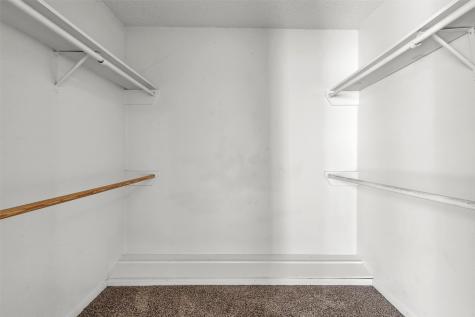 7700 Creekbend Drive 143 Houston TX 77071