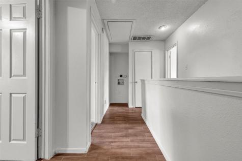 7700 Creekbend Drive 143 Houston TX 77071