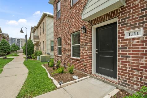 1711 Kemah Village Drive Kemah TX 77565