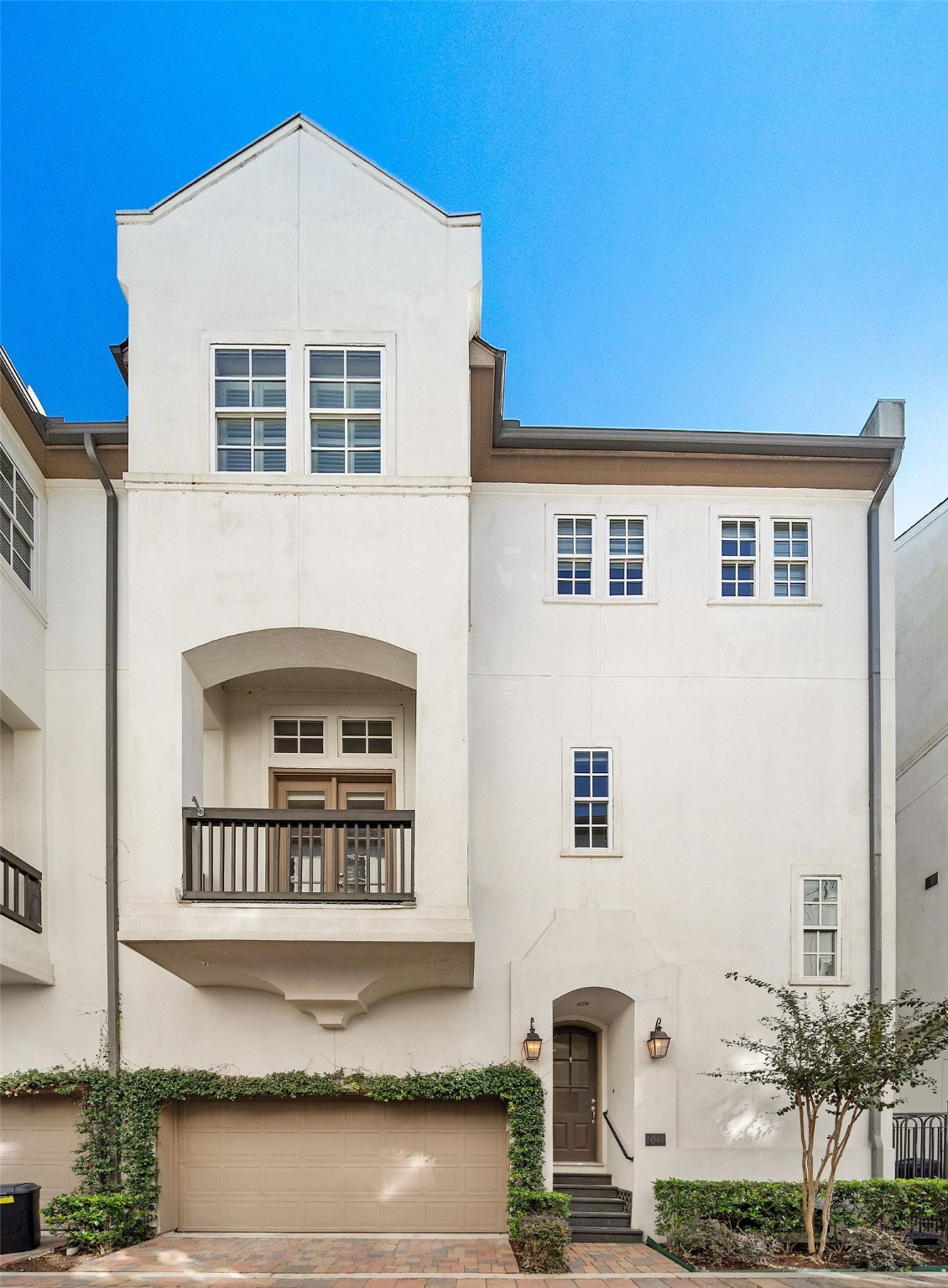1048 W 21st Street Houston TX 77008