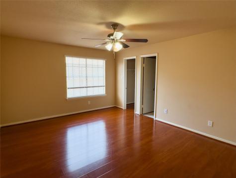 9800 Pagewood Lane 2705 Houston TX 77042