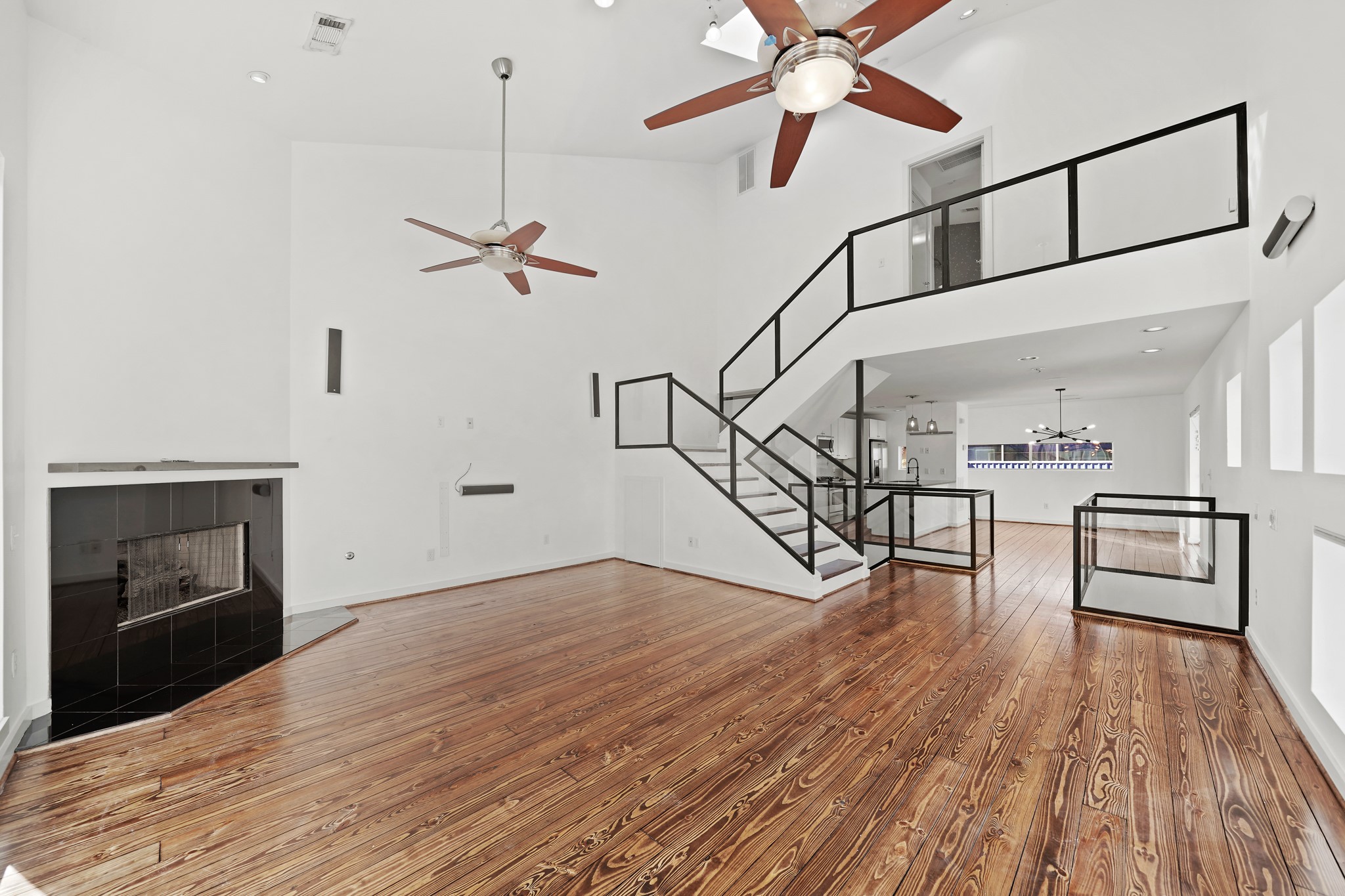 803 Robin Street Houston TX 77019