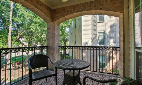 6607 Lake Woodlands Drive 223 The Woodlands TX 77382