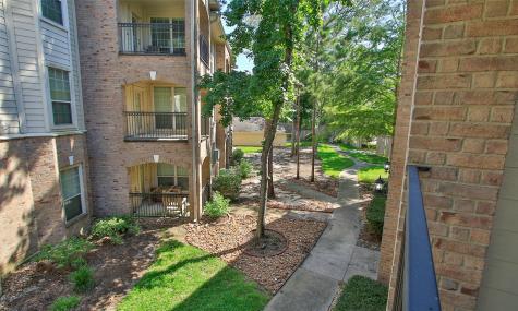 6607 Lake Woodlands Drive 223 The Woodlands TX 77382