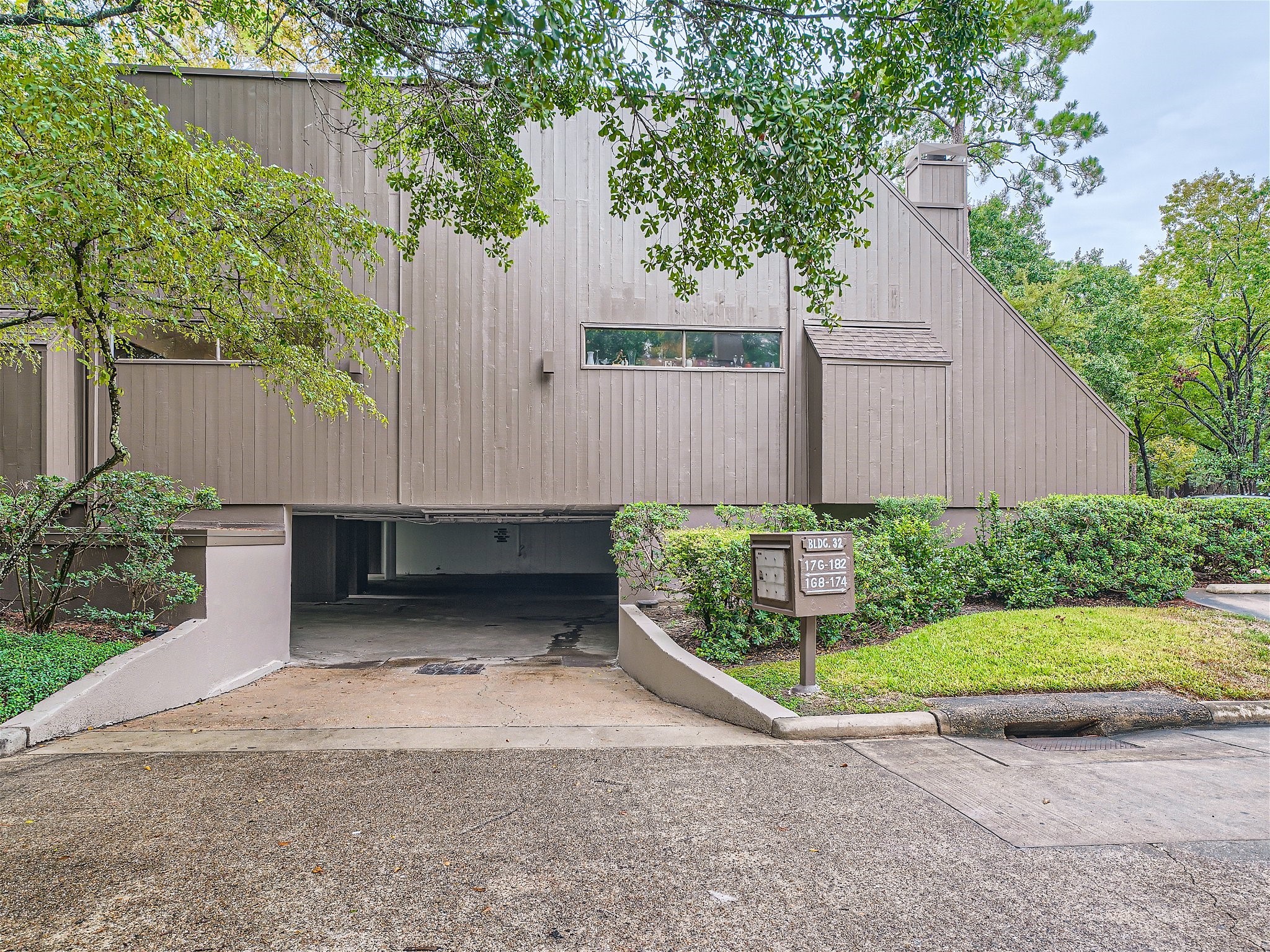 178 Litchfield Lane Houston TX 77024
