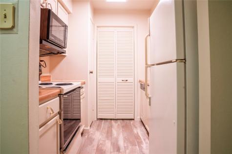 1862 Birch Street Texas City TX 77591