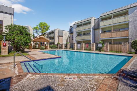 8527 Hearth Drive 32 Houston TX 77054